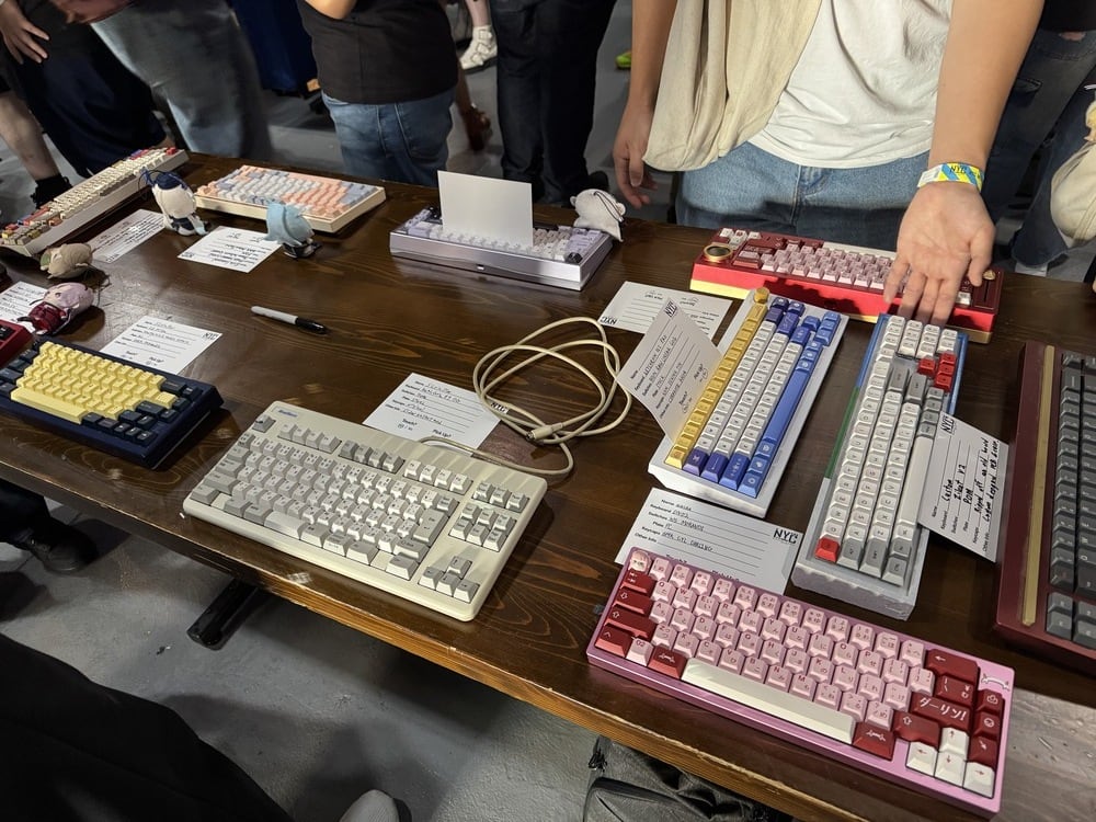 Image of a keyboard meetup